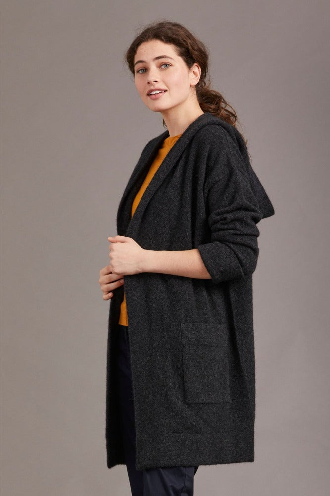 warmth and comfort, our Oversized Hood Jacket is ticking all the right boxes to become your new favourite overpiece of the season.  Mid weight Oversized Hood Two Front Pockets 35% Possum Fur, 55% Merino Wool, 10% Pure Mulberry Silk New Zealand designed and manufactured Generous Fit Natural and Sustainable