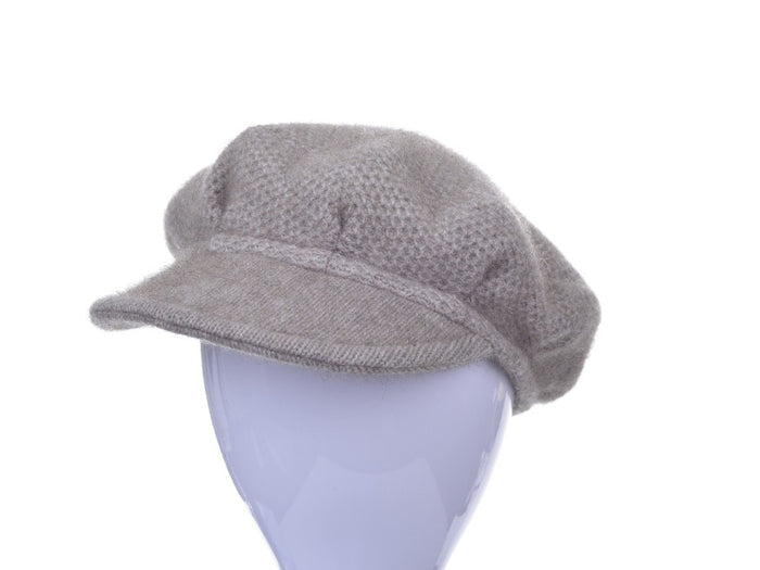 6030 Soft Peak Hat - Here at McDonald New Zealand, we have mastered the technique of blending together our iconic flora and fauna with contemporary fashion. This Soft Peak Hat truly demonstrates this as you step out in style while living the experience of the true warmth and luxury of the Possum Merino and Mulberry Silk mix.