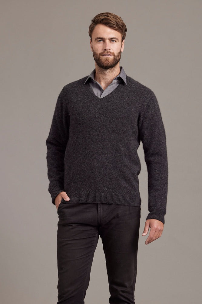 Possum and Merino  6601 Rack Stitch V-Neck Jersey - Whether you’re out for the night or in the wild, this timeless V-neck jersey will get you through the elements in style. Nature’s finest natural fibres are brought together with quality workmanship for comfort and warmth. A V-neckline combines with feature rack-stitch waistband and cuffs to keep things effortlessly casual.