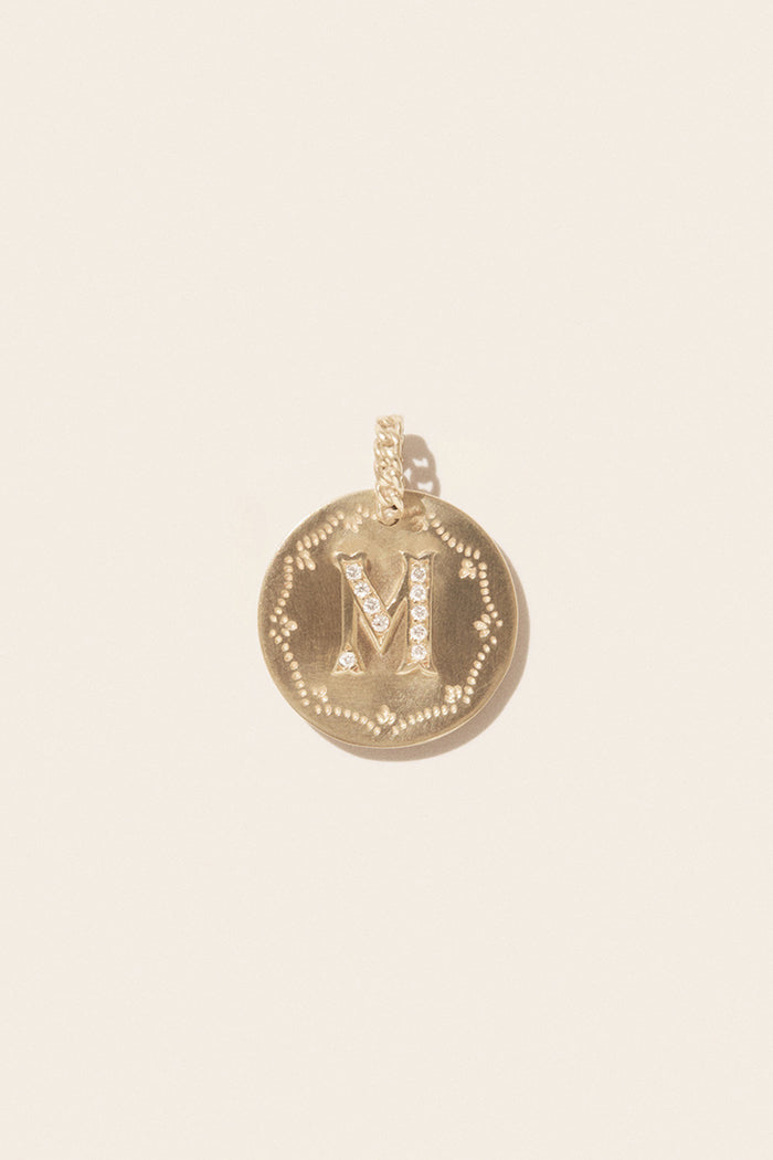 Aime Amulet Charm Pendant - Yellow Gold