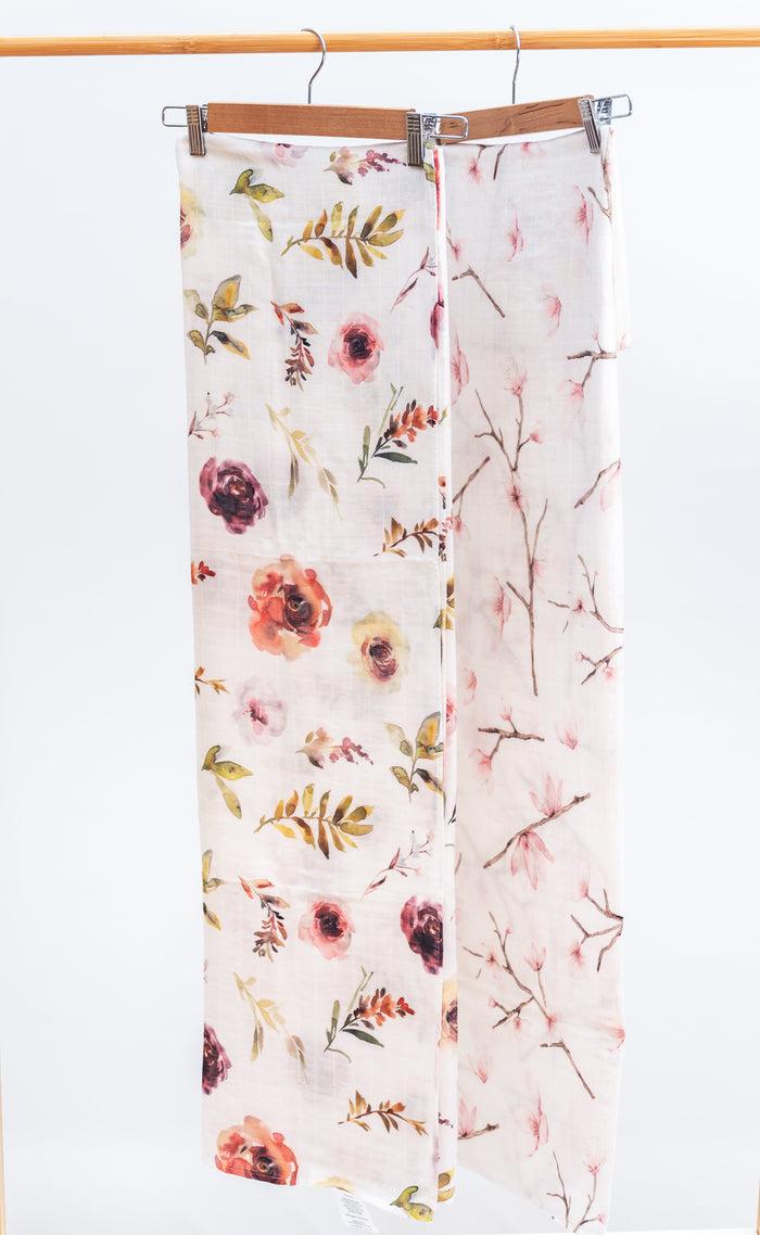 Bloom Duo organic muslin swaddle set with Secret Garden and Cherry Blossom prints