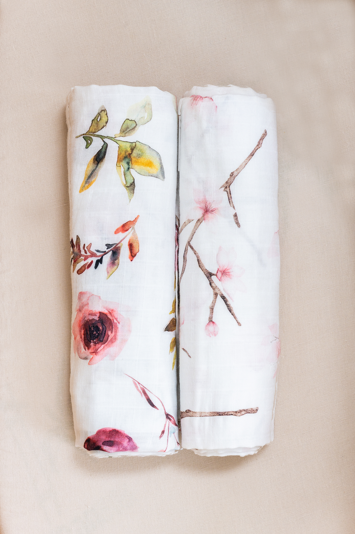 Floral organic muslin swaddle set for newborns