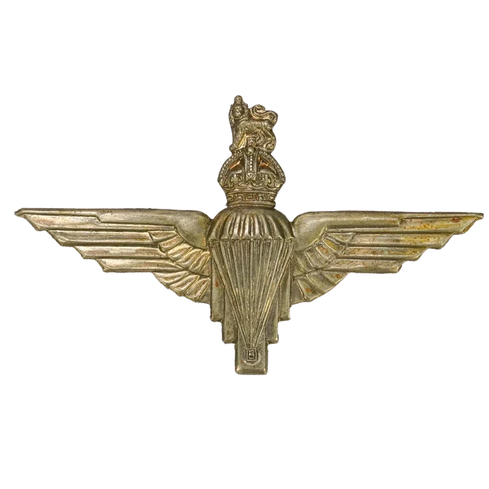 British WWII Parachute Regiment Beret Badge - British Army Surplus - Flags, Badges & Insignia
