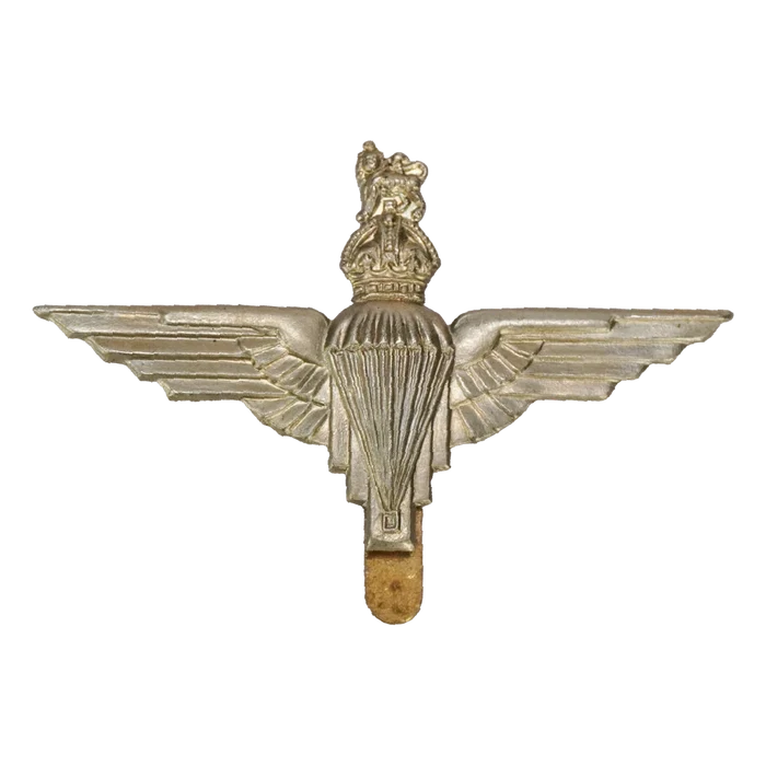 British WWII Parachute Regiment Cap Badge - British Army Surplus - Flags, Badges & Insignia