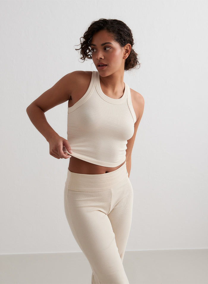 [The model wears size XS and is 176 cm.]