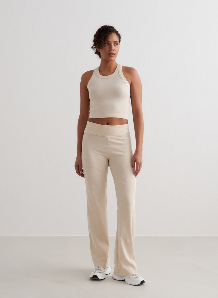 [The model wears size XS and is 176 cm.]