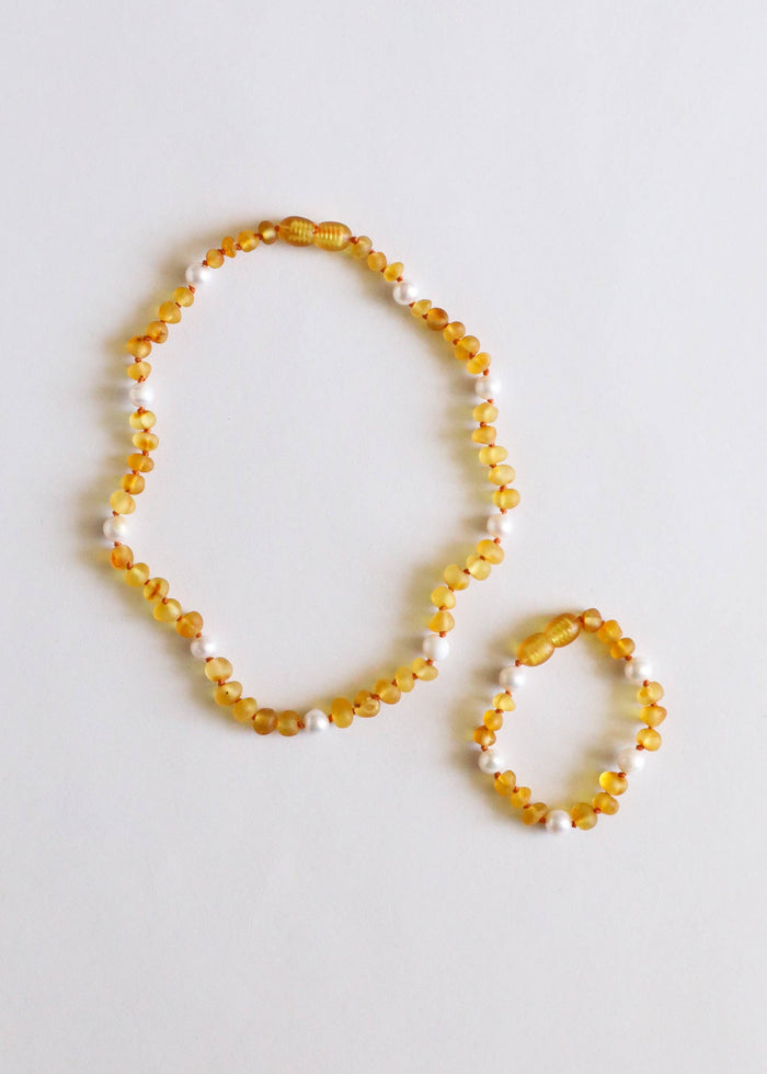 CanyonLeaf - Raw Honey Baltic Amber + Pearl Halo || Necklace