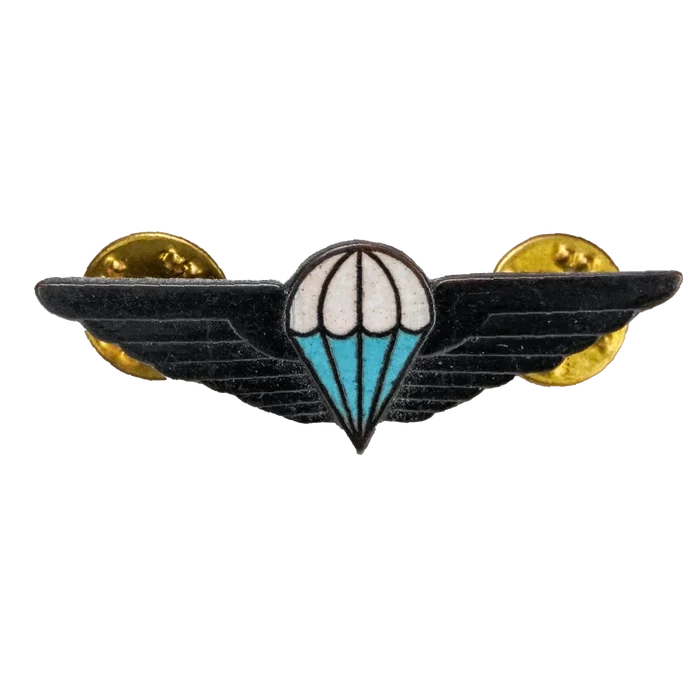 Ciskei Defence Force (CDF) Parachute Wing - Basic Mess Badge - Army & Outdoors - Flags, Badges & Insignia