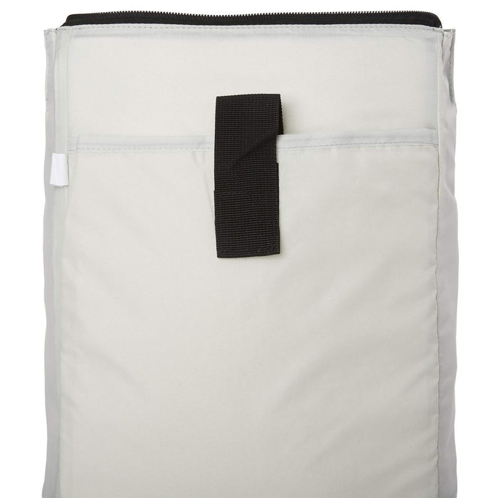 Ela Mo™ Daypack Rucksack | Nightblue. Innenbereich des Rucksacks mit separatem Laptopfach.