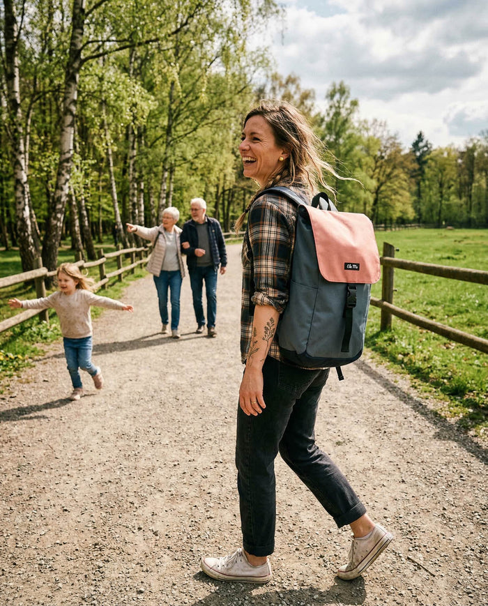 Ela Mo™ Everywhere Rucksack | Salmon