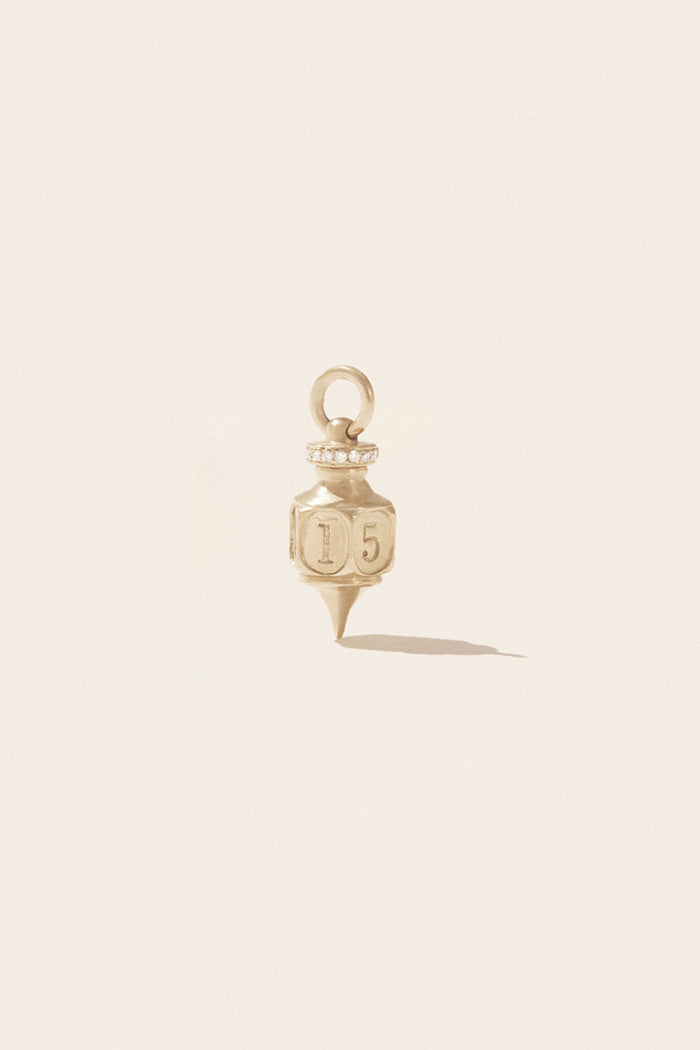 Germain Amulet Charm Pendant - Yellow Gold