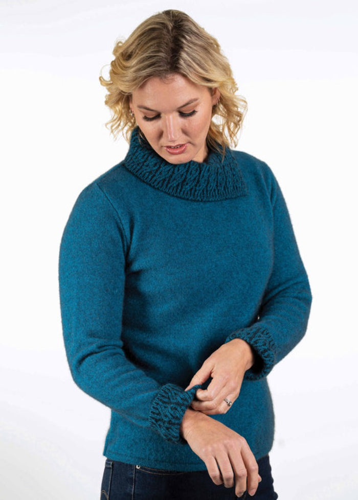 Possum and Merino  KO471 Two Tone Jumper - A stylish jumper with two ton cable collar and cuffs.  This garment has shaped side seams for a flattering fit.   Made proudly in New Zealand from a premium blend of 40% possum fur, 50% merino lambswool & 10% mulberry silk.