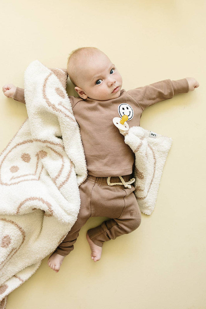 Lucky Panda Kids Baby Blanket - Smiley Plush Latte