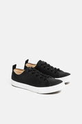 Mike Waxed Low-Top Sneakers Black - Pavilion