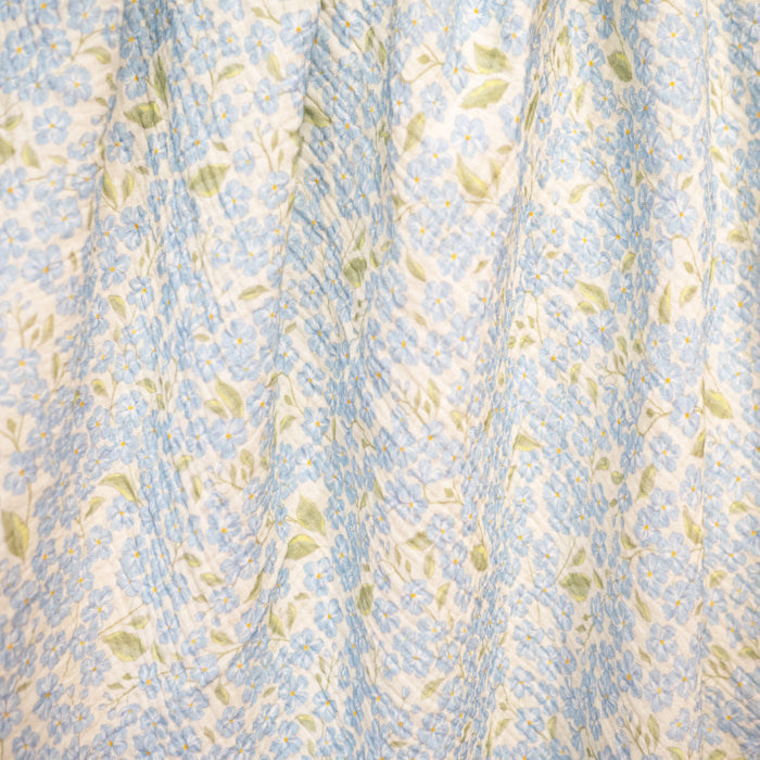 Petit Playa Organic Cotton Fleur Swaddle in Hydrangea print, breathable organic cotton swaddle for babies and girls — image 5