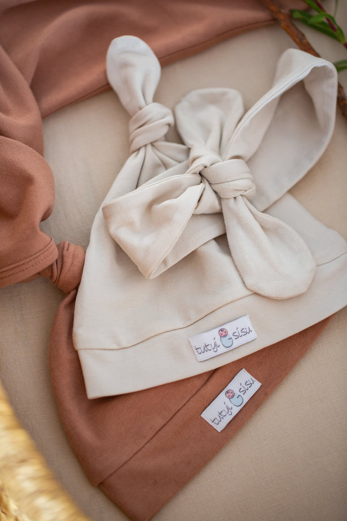 Organic cotton jersey newborn beanie & topknot fog