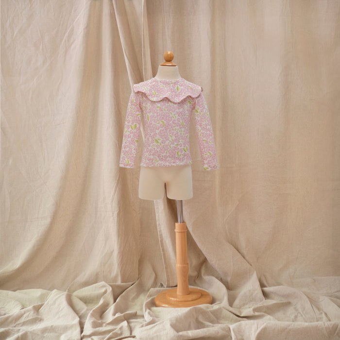 Petit Playa Petal Rashguard in Peony print, sun-safe UPF50+ swimwear for babies and girls — image 4