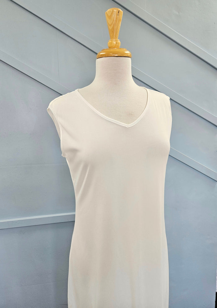 Raglan sleeve full length slip with v-neckline,
