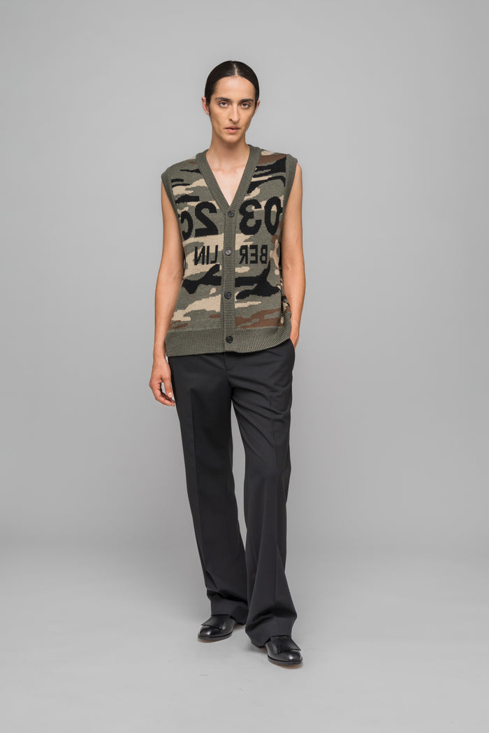 SELFIE VEST - 032c