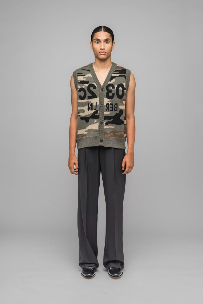 SELFIE VEST - 032c