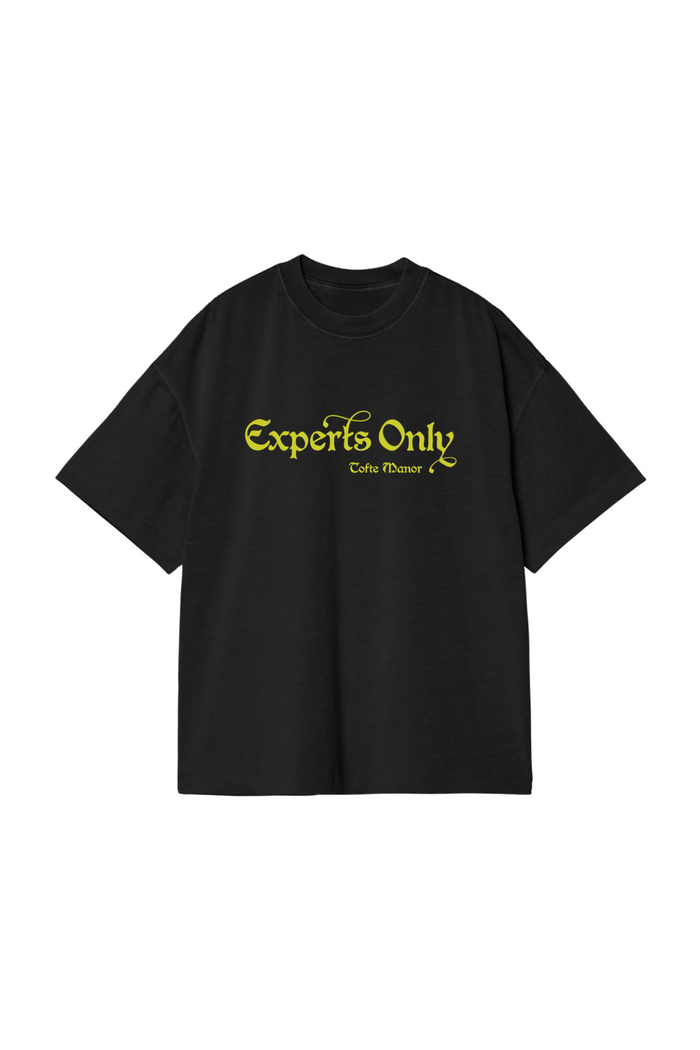 Tofte Manor Black Tee