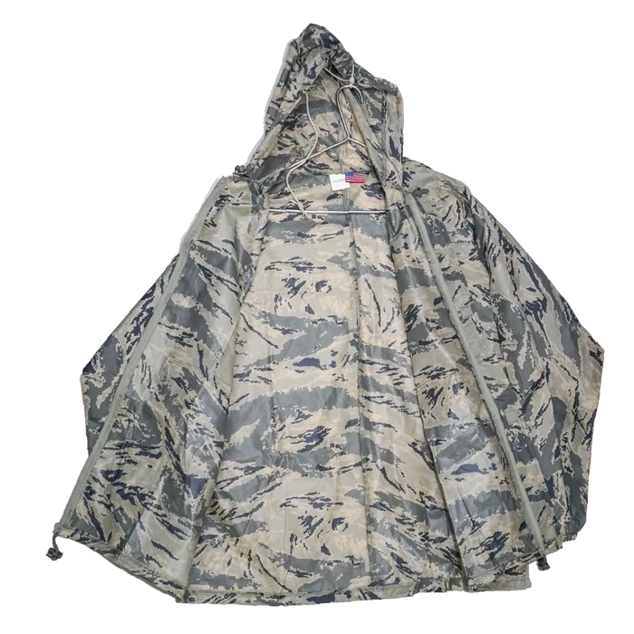 US Made ABU Camo Nylon Lightweight Rain Suit - XLarge - Army & Outdoors - Rain Jackets