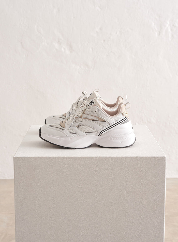 White Athena 100
