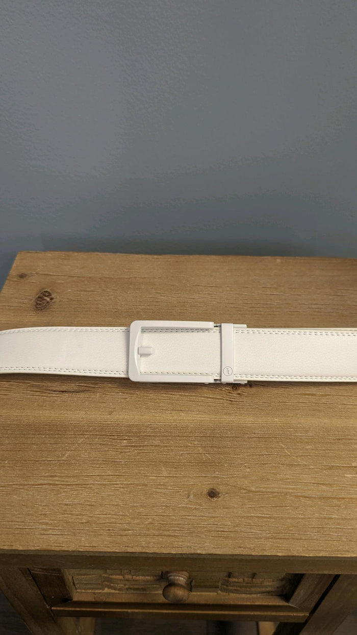 White Ratchet Belt-Traditional Buckle in White