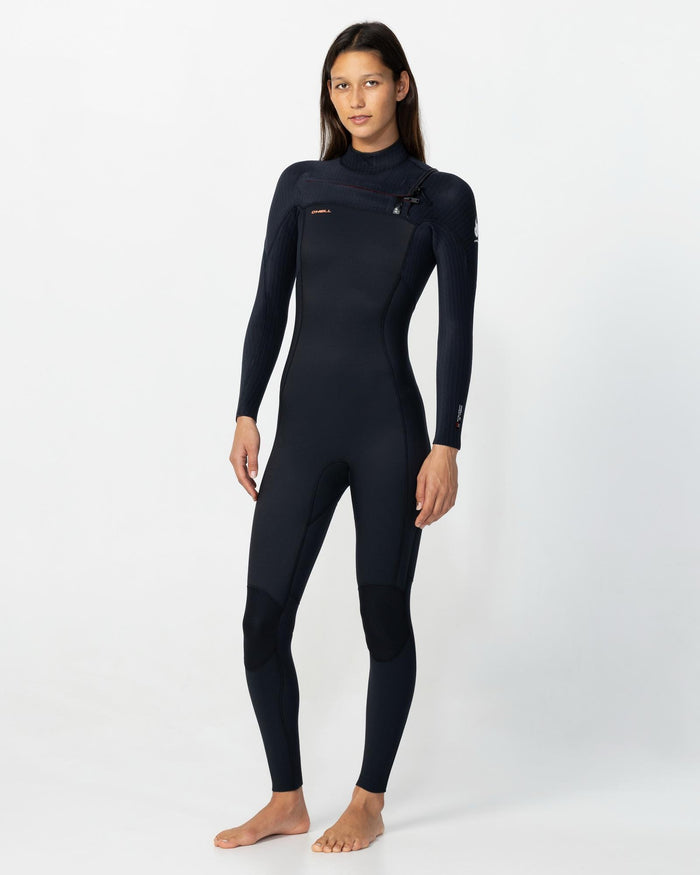 Women's HyperFire 4/3mm Steamer Chest Zip - Black