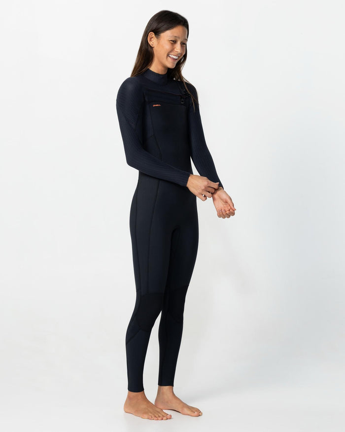 Women's HyperFire 4/3mm Steamer Chest Zip - Black